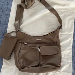 Baggallini Everywhere Bag, Very good condition!